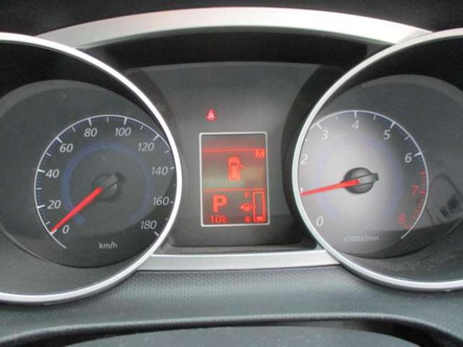 アウトランダー2.4 ローデスト 24G 4WD　サンルーフ・ナビ・TV・バックカメラ・スマートキー 2400