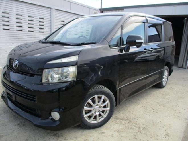 ヴォクシー2.0 ZS 4WD　ナビ・TV・両側パワースライドドア・スマートキー 2000