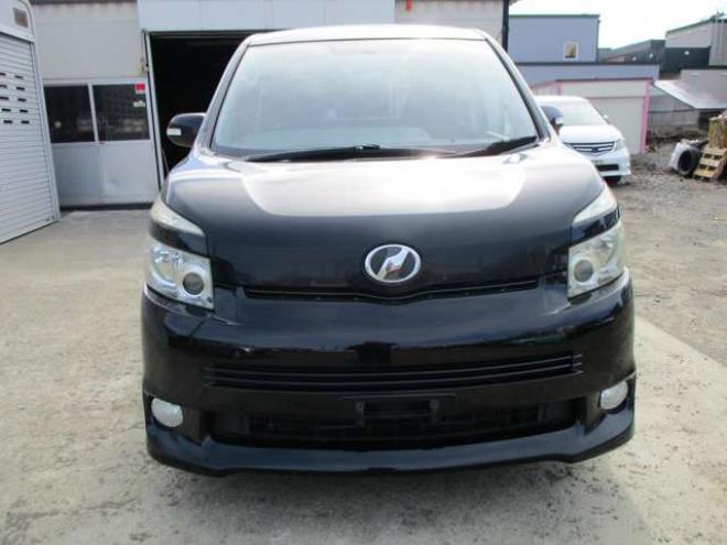 ヴォクシー2.0 ZS 4WD　ナビ・TV・両側パワースライドドア・スマートキー 2000