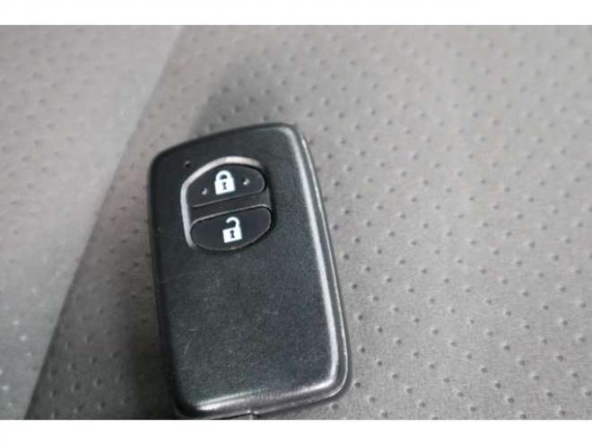 プリウス1.8 S　ナビ・TV・車検R9/6月 2WD 1800