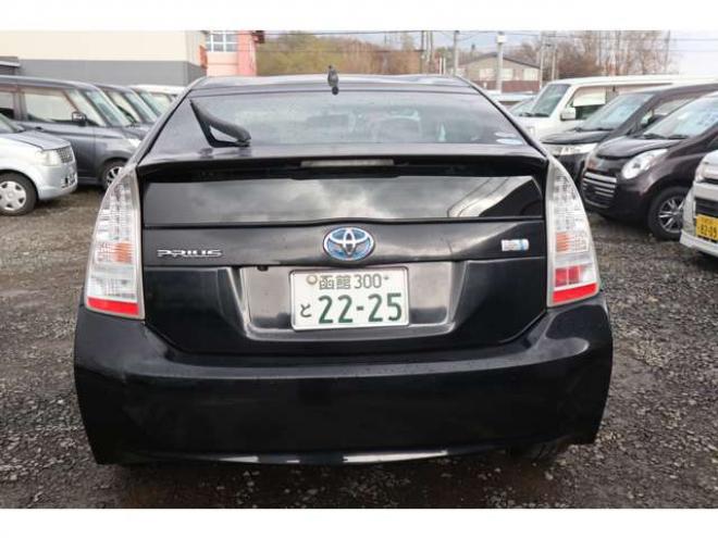 プリウス1.8 S　ナビ・TV・車検R9/6月 2WD 1800