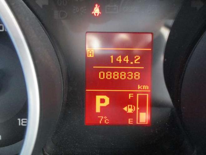 アウトランダー2.4 G 4WD　スマートキー・エンジンスターター 2400