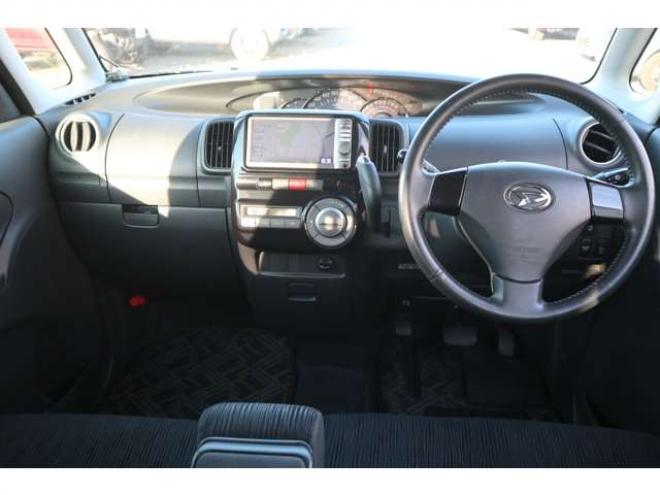 タントカスタム RS 4WD　アイドリングストップ・ナビ・TV・左パワースライドドア・ターボ・Tチェーン式 660