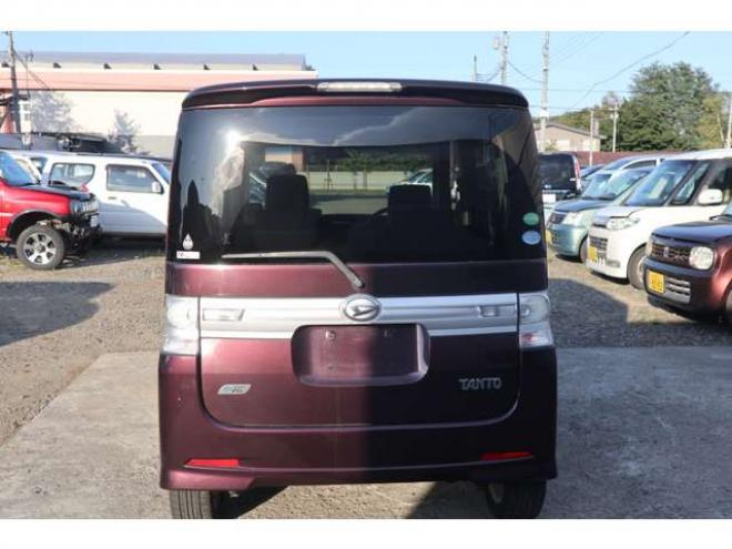 タントカスタム RS 4WD　アイドリングストップ・ナビ・TV・左パワースライドドア・ターボ・Tチェーン式 660