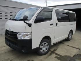 レジアスエース　3.0 DX ロングボディ ディーゼルターボ 4WD　キーレス・タイミングベルト交換済み 3000