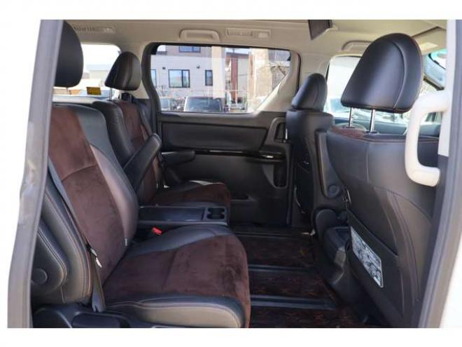 アルファード2.4 240S タイプゴールド 4WD　両側パワースライドドア・ナビ・TV・パワーバックドア・ハーフレザーシート 2400