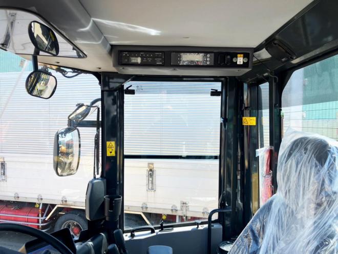 ホイールローダコマツ　中古　WA100-8Y　建機