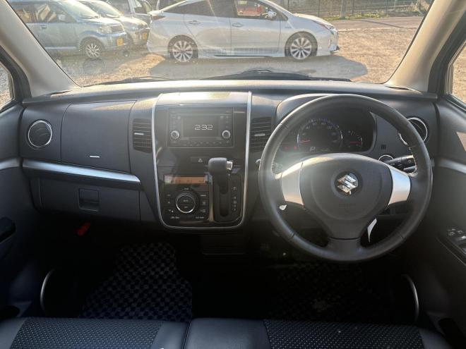 ワゴンR660スティングレー リミテッド 4WD　ローンが不安な方＜優遇ローン＞1年保証　社外オーディオ　バックカメラ