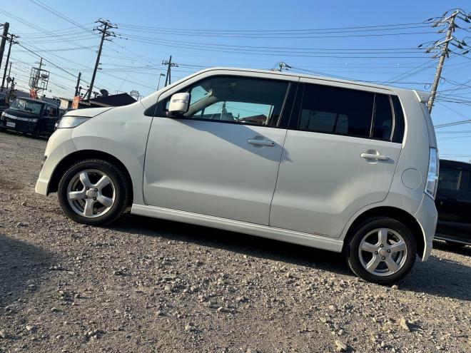 ワゴンR660スティングレー リミテッド 4WD　ローンが不安な方＜優遇ローン＞1年保証　社外オーディオ　バックカメラ