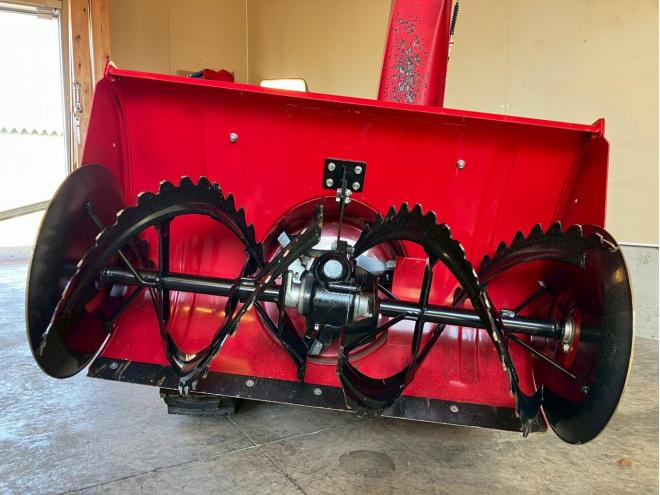 除雪機ホンダ　HSM1590i  スマートオーガ★オーガローリング☆ハイブリッド☆高年式！現行モデル！新潟店在庫に付き、お取り寄せになります！