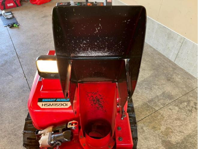 除雪機ホンダ　HSM1590i  スマートオーガ★オーガローリング☆ハイブリッド☆高年式！現行モデル！新潟店在庫に付き、お取り寄せになります！