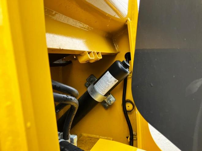 ホイールローダ日立　中古　ZW80S-5B　建機