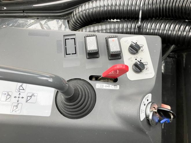 ホイールローダ日立　中古　ZW80S-5B　建機