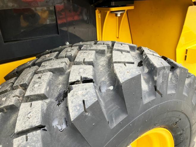 ホイールローダ日立　中古　ZW80S-5B　建機