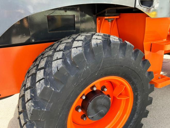 ホイールローダ日立　中古　ZW80-5B　建機