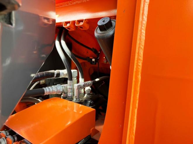 ホイールローダ日立　中古　ZW80-5B　建機