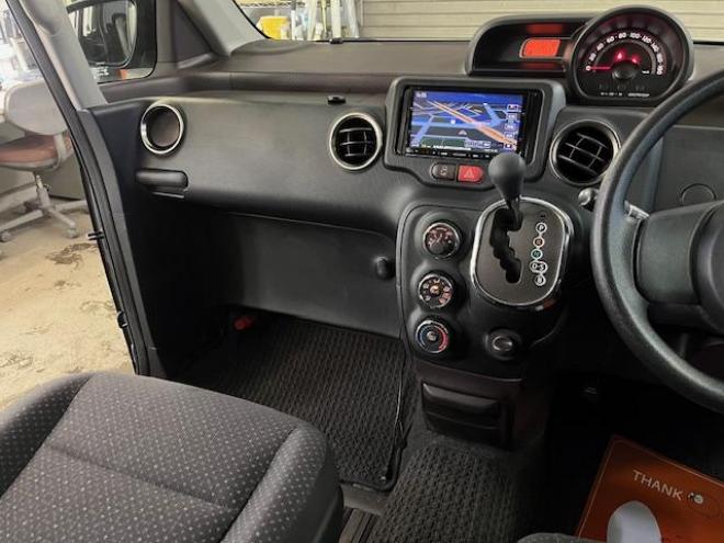 スペイドＦジャック　寒冷地仕様　禁煙車　パワースライドドア　社外１５インチＡＷ　スタッドレスタイヤ付　エンジンスターター　ＫＥＮＷＯＯＤナビ　地デジ　Ｂｌｕｅｔｏｏｔｈオーディオ　バックカメラ　前後ドライブレコーダー 4WD 1500 4Dr