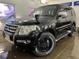 パジェロ　ロング　スーパーエクシード　寒冷地仕様　ダブルバッテリー　禁煙車　ＷＥＤＳキーラー１７ＡＷ＋新品ＴＯＹＯホワイトレタータイヤ　社外１７ＡＷ＋スタッドレスタイヤ　新品ＪＡＯＳブラックマッドガード　純正ナビ　地デジ　Ｂｌｕｅｔｏｏｔｈ 4WD 3200 5Dr