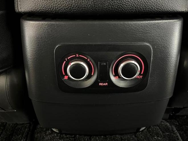 パジェロロング　スーパーエクシード　寒冷地仕様　ダブルバッテリー　禁煙車　ＷＥＤＳキーラー１７ＡＷ＋新品ＴＯＹＯホワイトレタータイヤ　社外１７ＡＷ＋スタッドレスタイヤ　新品ＪＡＯＳブラックマッドガード　純正ナビ　地デジ　Ｂｌｕｅｔｏｏｔｈ 4WD 3200 5Dr