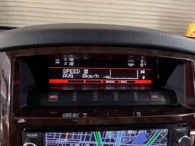 パジェロロング　スーパーエクシード　寒冷地仕様　ダブルバッテリー　禁煙車　ＷＥＤＳキーラー１７ＡＷ＋新品ＴＯＹＯホワイトレタータイヤ　社外１７ＡＷ＋スタッドレスタイヤ　新品ＪＡＯＳブラックマッドガード　純正ナビ　地デジ　Ｂｌｕｅｔｏｏｔｈ 4WD 3200 5Dr