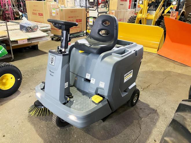 その他ケルヒャー　中古　搭乗式バキュームスイーパー　KM85/50RBP　作業機