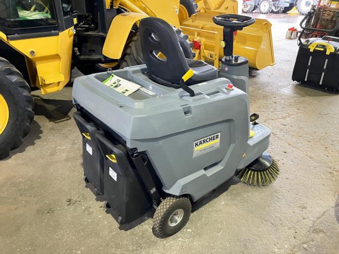 その他ケルヒャー　中古　搭乗式バキュームスイーパー　KM85/50RBP　作業機