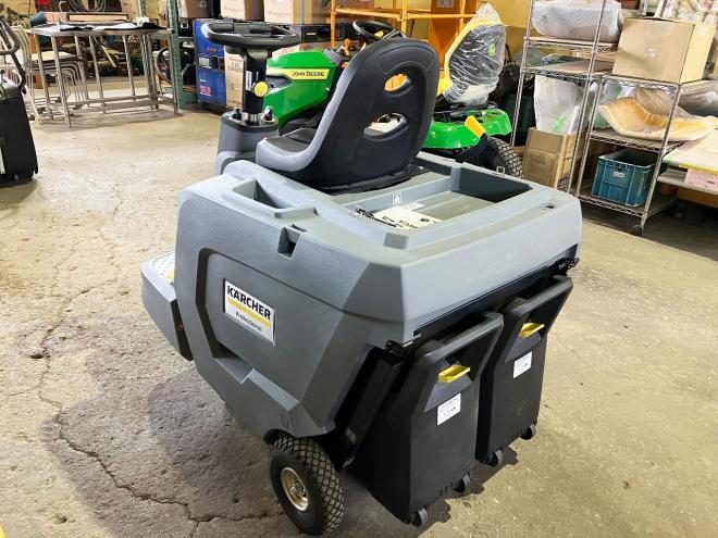 その他ケルヒャー　中古　搭乗式バキュームスイーパー　KM85/50RBP　作業機
