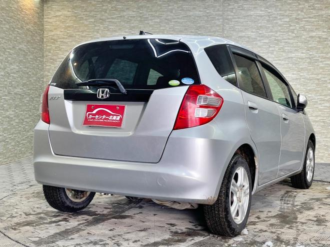 フィット1.3G 4WD 5年保証 夏冬タイヤ 自社認証工場 車検整備2年付 修復歴無 寒冷地仕様 禁煙