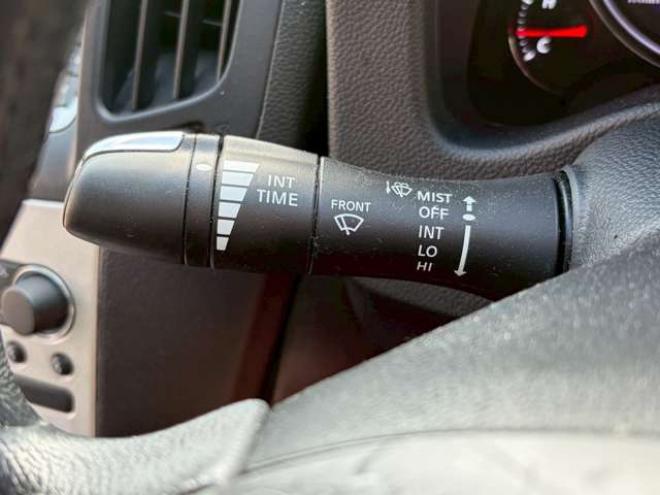 スカイライン2.5 250GT FOUR 4WD　ドライブレコーダー　ETC　パワステ　パワーウィンドウ　ナビ　電動シート　寒冷地仕様　アルミホイール　エアコン　盗難防止装置　キーレスエントリー　ABS　横滑り防止装置 2500