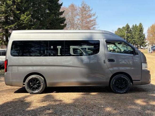 キャラバンNV350 2.5 DX スーパーロングボディ ハイルーフ ディーゼルターボ 4WD　運転席レカロシート　ETC　社外ハンドル　社外ナビ　バックカメラ　パワステ　パワーウィンドウ　ABS　キーレスエントリー　エアコン 2500