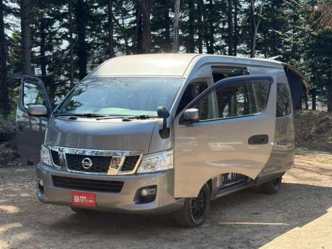 キャラバンNV350 2.5 DX スーパーロングボディ ハイルーフ ディーゼルターボ 4WD　運転席レカロシート　ETC　社外ハンドル　社外ナビ　バックカメラ　パワステ　パワーウィンドウ　ABS　キーレスエントリー　エアコン 2500