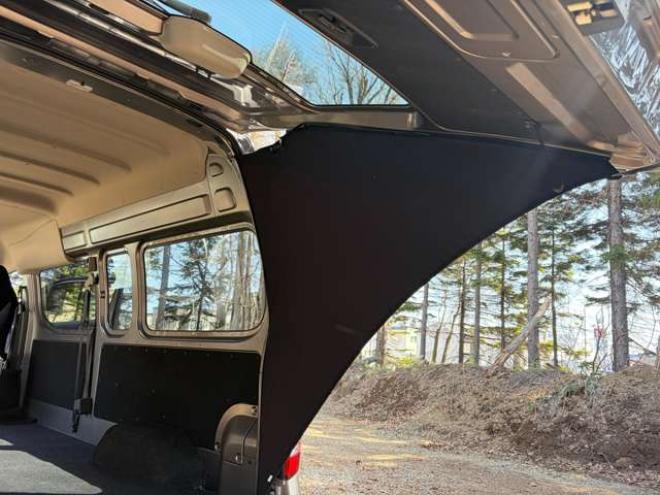 キャラバンNV350 2.5 DX スーパーロングボディ ハイルーフ ディーゼルターボ 4WD　運転席レカロシート　ETC　社外ハンドル　社外ナビ　バックカメラ　パワステ　パワーウィンドウ　ABS　キーレスエントリー　エアコン 2500