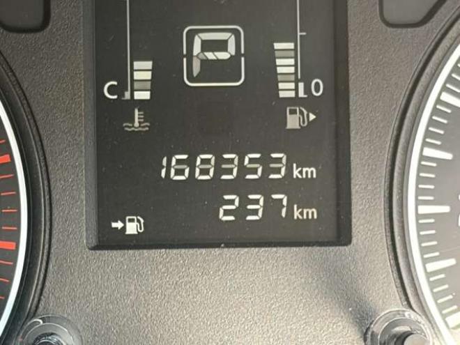 キャラバンNV350 2.5 DX スーパーロングボディ ハイルーフ ディーゼルターボ 4WD　運転席レカロシート　ETC　社外ハンドル　社外ナビ　バックカメラ　パワステ　パワーウィンドウ　ABS　キーレスエントリー　エアコン 2500