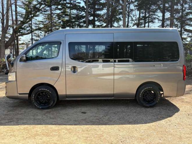 キャラバンNV350 2.5 DX スーパーロングボディ ハイルーフ ディーゼルターボ 4WD　運転席レカロシート　ETC　社外ハンドル　社外ナビ　バックカメラ　パワステ　パワーウィンドウ　ABS　キーレスエントリー　エアコン 2500