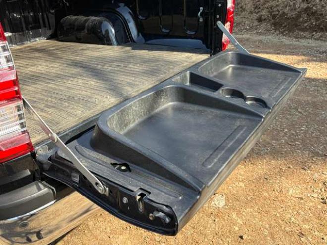 ハイラックス2.4 Z ディーゼルターボ 4WD　 2400