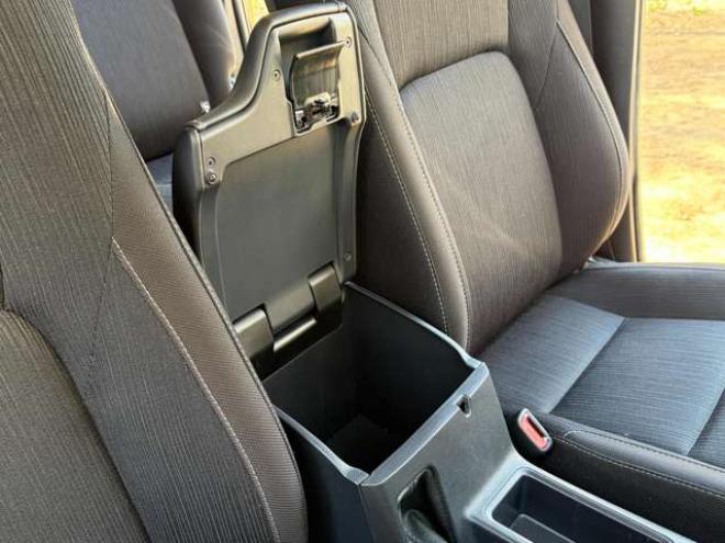 ハイラックス2.4 Z ディーゼルターボ 4WD　 2400