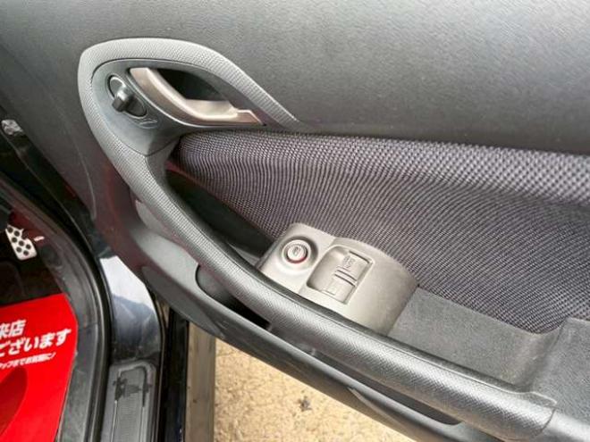 インテグラタイプR 2.0　ワンオーナー　レカロシート　パワステ　パワーウィンドウ　純正アルミホイール　ABS　キーレスエントリー　横滑り防止装置　エアコン　盗難防止装置 2WD 2000