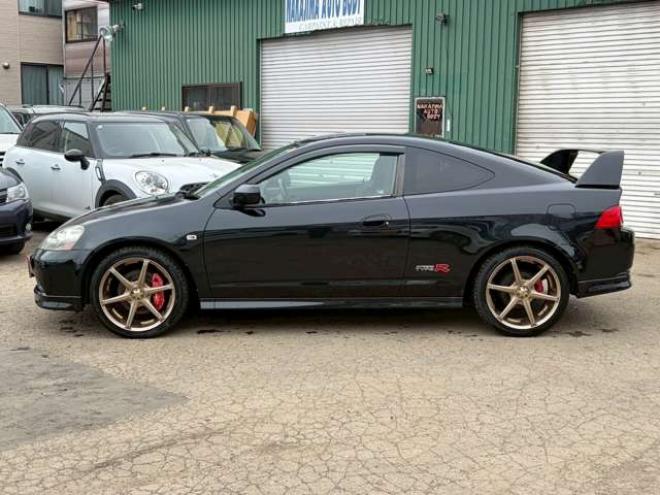 インテグラタイプR 2.0　ワンオーナー　レカロシート　パワステ　パワーウィンドウ　純正アルミホイール　ABS　キーレスエントリー　横滑り防止装置　エアコン　盗難防止装置 2WD 2000