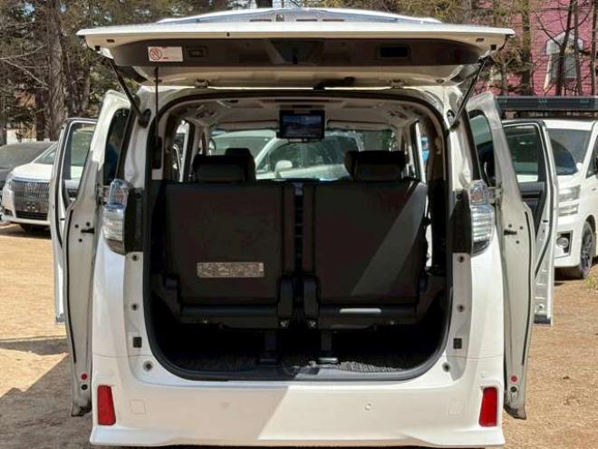 ヴェルファイアハイブリッド 2.5 ZR Gエディション E-Four 4WD　ドライブレコーダー　両側パワスラ　パワステ　パワーウィンドウ　TV　ナビ　バックカメラ　電動リアゲート　後席モニター　電動シート　シートヒーター　オットマン　クルーズコントロール　キーレスエントリー 2500