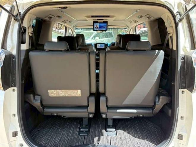 ヴェルファイアハイブリッド 2.5 ZR Gエディション E-Four 4WD　ドライブレコーダー　両側パワスラ　パワステ　パワーウィンドウ　TV　ナビ　バックカメラ　電動リアゲート　後席モニター　電動シート　シートヒーター　オットマン　クルーズコントロール　キーレスエントリー 2500