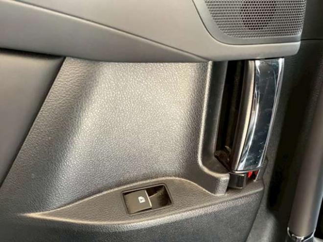 ヴェルファイアハイブリッド 2.5 ZR Gエディション E-Four 4WD　ドライブレコーダー　両側パワスラ　パワステ　パワーウィンドウ　TV　ナビ　バックカメラ　電動リアゲート　後席モニター　電動シート　シートヒーター　オットマン　クルーズコントロール　キーレスエントリー 2500