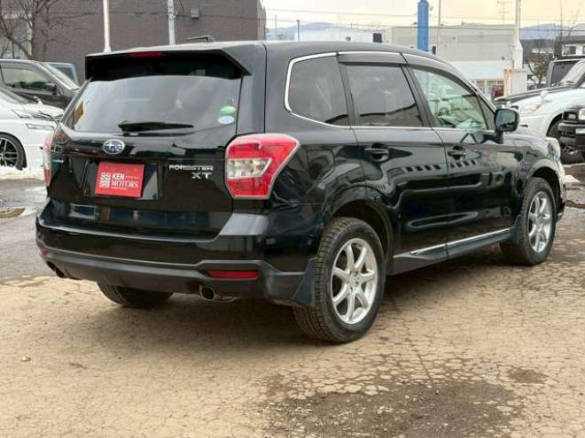 フォレスター2.0XT アイサイト 4WD　ターボ　パワステ　パワーウィンドウ　純正アルミ　ABS　キーレスエントリー　ETC　シートヒーター　社外エンジンスターター　パドルシフト　エアコン　電動シート　クルーズコントロール　盗難防止装置 2000