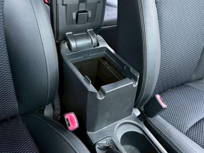 フォレスター2.0XT アイサイト 4WD　ターボ　パワステ　パワーウィンドウ　純正アルミ　ABS　キーレスエントリー　ETC　シートヒーター　社外エンジンスターター　パドルシフト　エアコン　電動シート　クルーズコントロール　盗難防止装置 2000