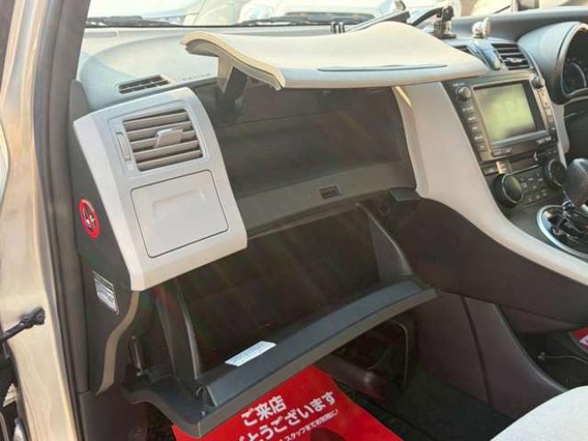 マークXジオ2.4 240G 4WD　6人乗り　3列シート　パワステ　パワーウィンドウ　純正ナビ　キーレスエントリー　ETC　バックカメラ　ABS　盗難防止装置　エアコン　電動シート　横滑り防止装置　アルミホイール 2400