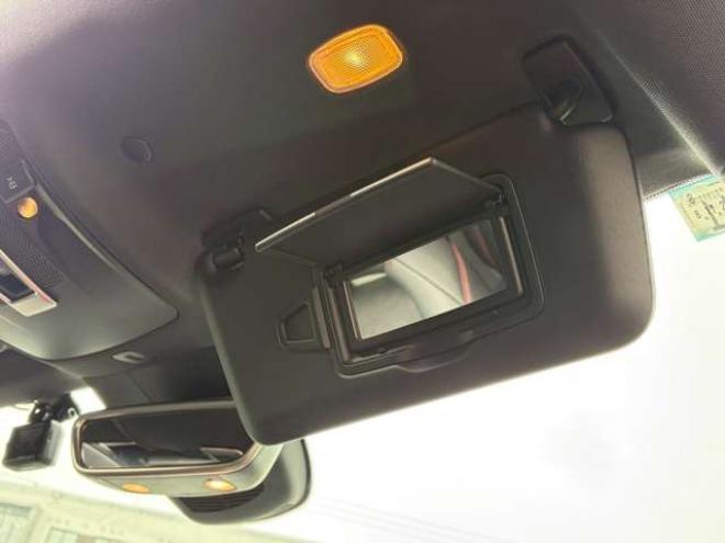 ベンツCLAクラス CLA250 4マチック 4WD　ナビ　バックカメラ　ETC　キーレスエントリー　シートヒーター　エアコン　クルーズコントロール　ABS　盗難防止装置　パワステ　パワーウィンドウ　横滑防止装置　パーキングアシスト　アイドリングストップ 正規輸入車 2000