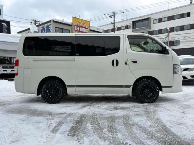 キャラバンNV350 2.5 プレミアムGX ロングボディ ディーゼルターボ 4WD　バックカメラ　エアコン　ドライブレコーダー　ETC　パワステ　パワーウィンドウ　スマートキー　キーレス　片側スライドドア 2500