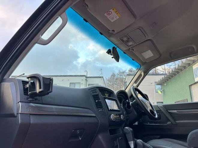 パジェロ3.2 ロング GR ディーゼルターボ 4WD　リフトアップ(ジャオス)　パワステ　パワーウィンドウ　社外ナビ　バックカメラ　純正アルミホイール　ETC　シートヒーター　3列シート　横滑り防止装置　盗難防止装置　ABS　キーレスエントリー 3200