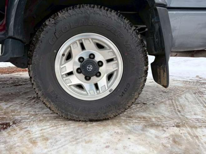 ハイラックスサーフ3.0 SSR-G ワイドボデー ディーゼルターボ 4WD　レカロシート　社外ハンドル　社外ナビ　地デジ　ETC　2バッテリー　バンパーガード　パワステ　パワーウィンドウ　純正アルミホイール　クルーズコントロール　寒冷地仕様 3000