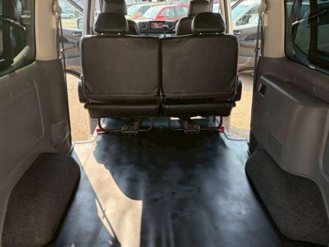 キャラバンNV350 2.5 プレミアムGX ロングボディ ディーゼルターボ 4WD　ヒッチメンバー　エンジンスターター　パワステ　パワーウィンドウ　純正ナビ　バックカメラ　ETC　社外アルミホイール　ABS　キーレスエントリー　ドライブレコーダー 2500