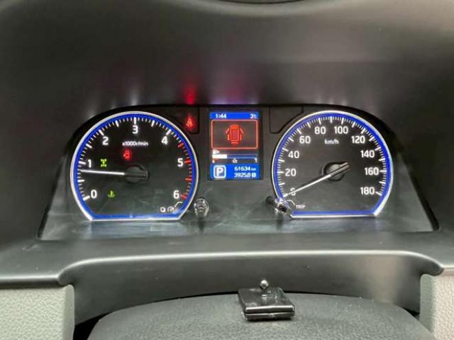 キャラバンNV350 2.5 プレミアムGX ロングボディ ディーゼルターボ 4WD　エンジンスターター　社外11インチナビ　バックカメラ　ETC　ワンオーナー　左側電動スライドドア　社外アルミ　パワーウィンドウ　パワステ　後席モニター　ABS　キーレスエントリー　衝突被害軽減ブレーキ 2500